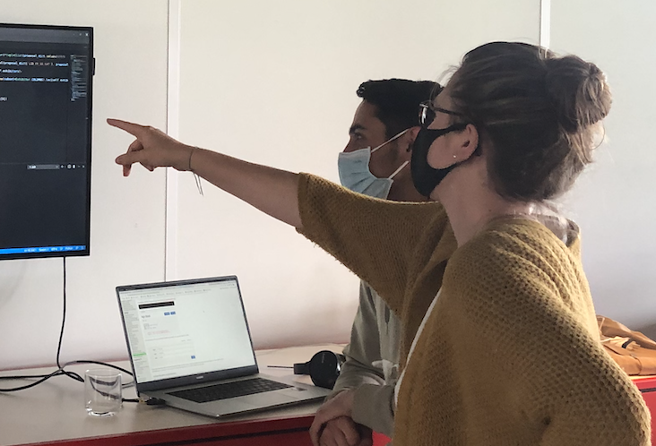 Matrice_io's tweet photo. Cette semaine, Matrice délocalise ! On retrouve les équipes de notre #hackathon "Repousser les frontières de l'évènementiel" en partenariat avec @GLevents à @villedelyon🤩
Les équipes avancent vers la conception de solutions innovantes qui révolutionneront l'expérience de salon! https://t.co/7PLtRuI24G