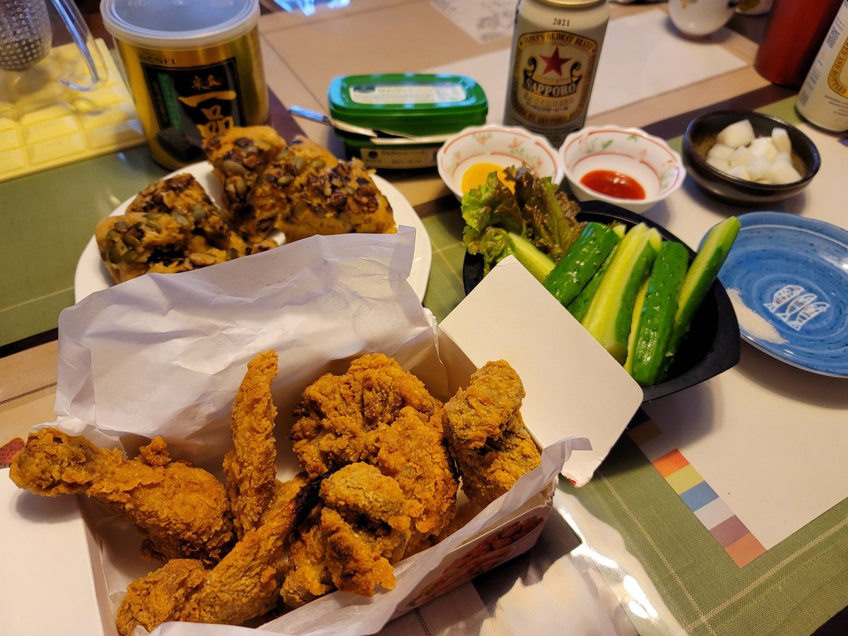 小暮真琴 ビョン 全州にひとめぼれ 大邱が恋しくて على تويتر 福富町の マンナ食品で フライドチキン 1 2羽をゲト ヤンニョムチキンも美味しかったけど ハニーマスタード ニンニクの効いたスイートチリソース チキン塩で味変しながら楽しめるフライドチキン