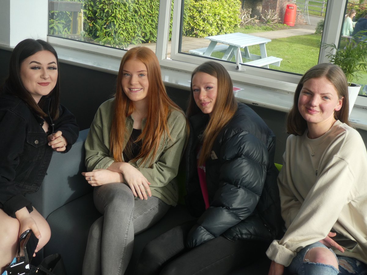 WellswaySchool's tweet photo. Lots of goodbyes this week.  Kicking off with a farewell breakfast for our amazing Year 13s followed by an assembly with awards, speeches and even live music from a very talented group of musicians.
Always an emotional day Good Luck to you all. 🎉 https://t.co/sgKF1nUouA