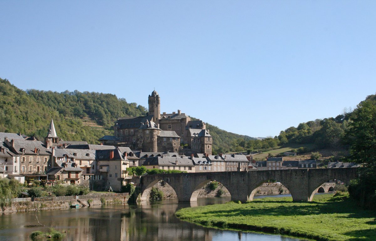 ChateauEstaing's tweet photo. Le château est ouvert à la visite pour la saison 2021 ! 
Horaires et conditions de visite :  https://t.co/3dlxFqGkYK
#PlusBeauxVillagesdeFrance #MagnifiqueFrance https://t.co/yBoDhjnmV0