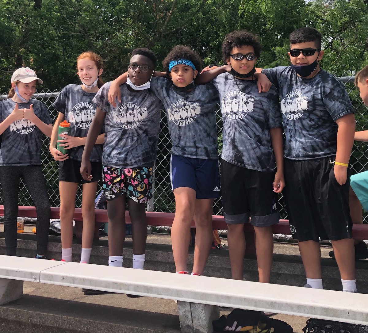 Loving the school spirit in the stands! @Jennings_HTSD @Strawbridg_HTSD @Stoy_HTSD HT Field Day 2021