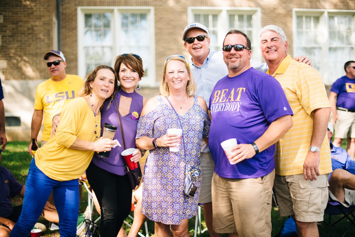 AlumniLSU's tweet photo. The @travelingtigers are gearing up for another season of away game travel to cheer on @LSUfootball! Limited spots remaining for Ole Miss and Alabama, and UCLA and Kentucky are SOLD OUT. Visit https://t.co/ab2sdoWTHG for trip details and to book now! #LSUAlumni #LSUTigerNation https://t.co/FHqvje2J1K