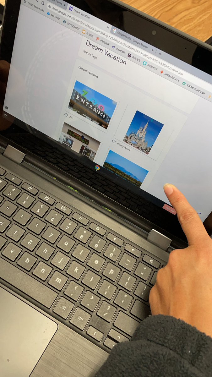 aftosmesfarney's tweet photo. We made google forms to collect data from our classmates! After we will compile the data into graphs to show our results! @CFISDFarney #CFISDForAll https://t.co/wFb4bWQUC0
