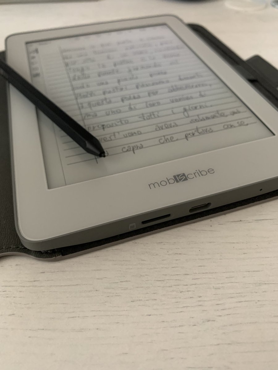 DomenicoCosta_'s tweet photo. Questo reader è fantastico. Leggere e Scrivere, Condividere e Collaborare. Mobiscribe Origin bellissimo @TeamUCInc #mobiscribe #ereader #reader #amazing #topreader #bestreader #beestscribe #writer #revolution #goodprive #topproduct https://t.co/TTsclQ8XNn