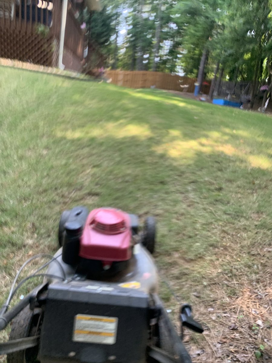 bdevore7's tweet photo. @OPENPhysEd @LynnHefele @TracyNSharlow @mrobPE @coachwalk The hum of the lawn mower with no outside distractions is the best thinking spot ever! #OPENAllWeek #theonlytimeyouWANTtobecutbytheCoach https://t.co/kjKqidwHIo