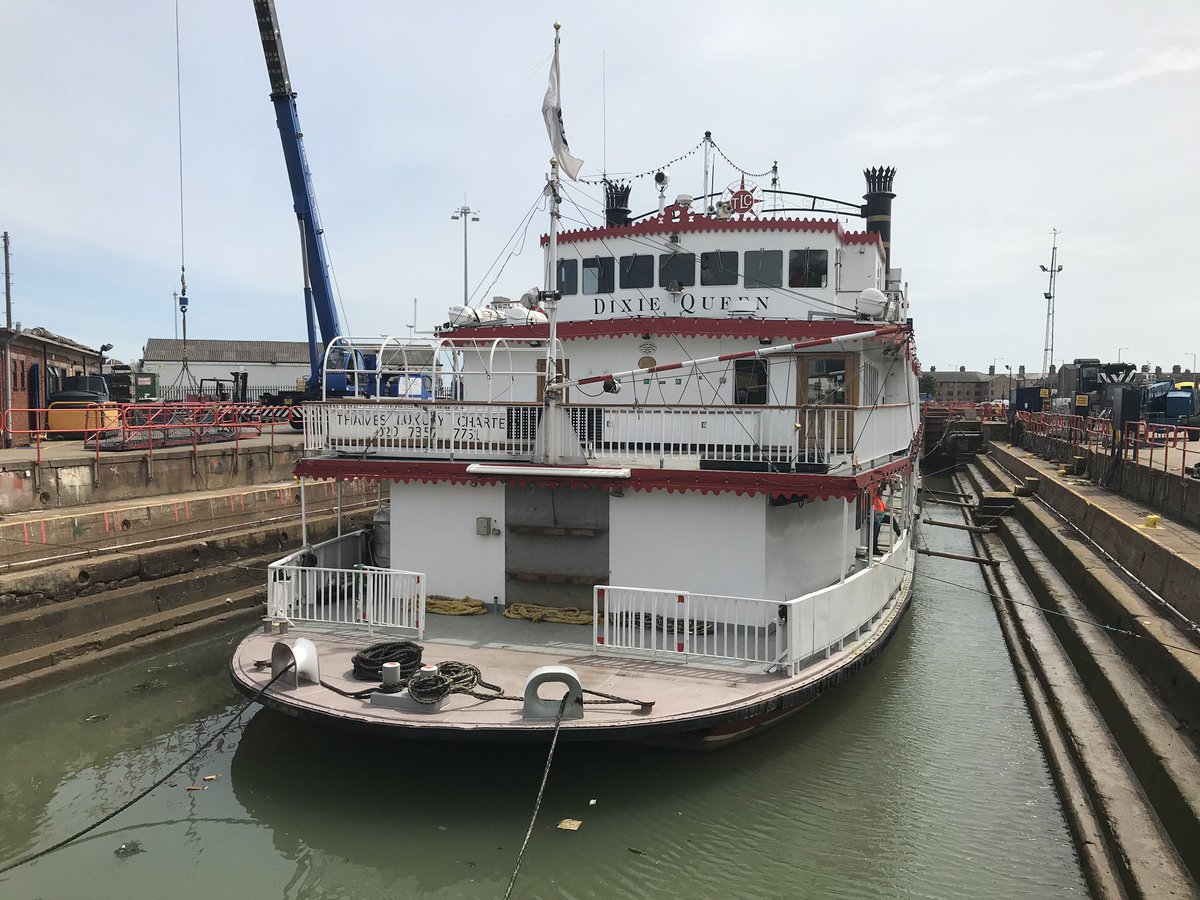 SMarineServices's tweet photo. Thank you 🙏 @TLCLdn - the #dixiequeen is with our #team in #Lowestoft. #shipcare #wecare. https://t.co/7HvtwXLzAR