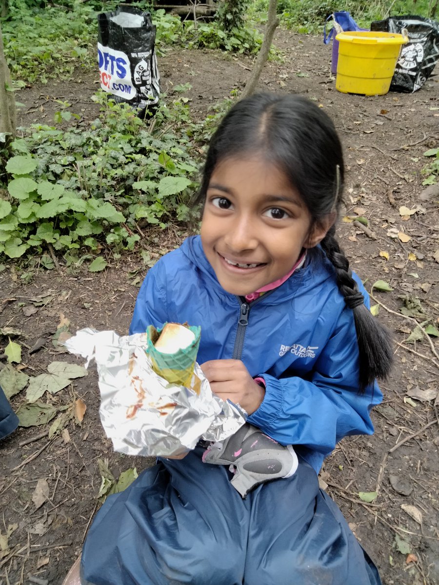 dodderhillpre's tweet photo. Campfire Unicones at Forest School.... I'd say they were a success! @dodderhill @ForestSchools https://t.co/giTTVpZX55