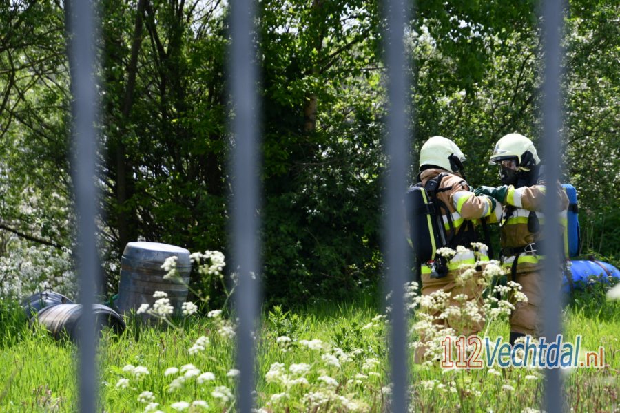 Tonnen aangetroffen in het buitengebied van #Kloosterhaar. 112Vechtdal.