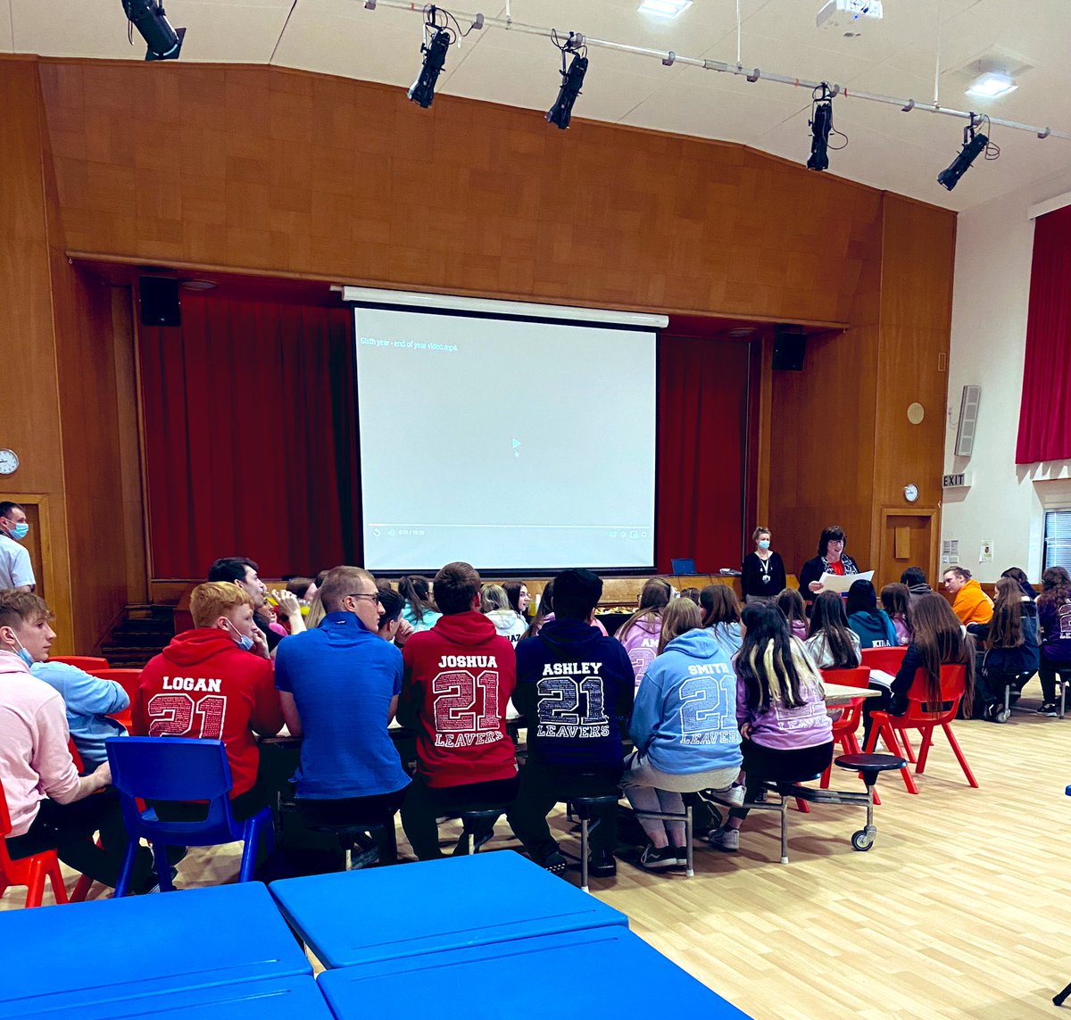 FASocialSubs's tweet photo. Wishing our senior leavers all the best for the future. You’ll all be amazing at whatever you set your minds at! ✨ #BrochProud https://t.co/VDC49wWzO4