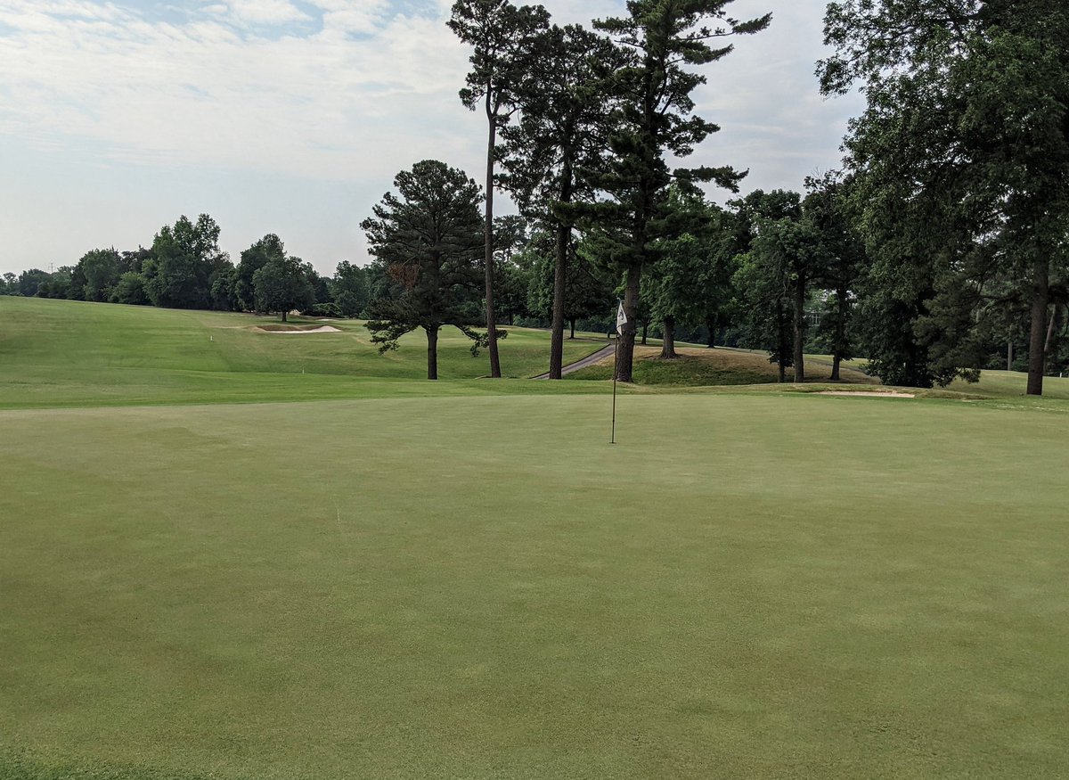 MikeNowicki1917's tweet photo. One day Member-Guest prep, first tee project. Lots of moving parts always makes for a fun morning, and rewarding afternoon. https://t.co/DA21UyRuNZ