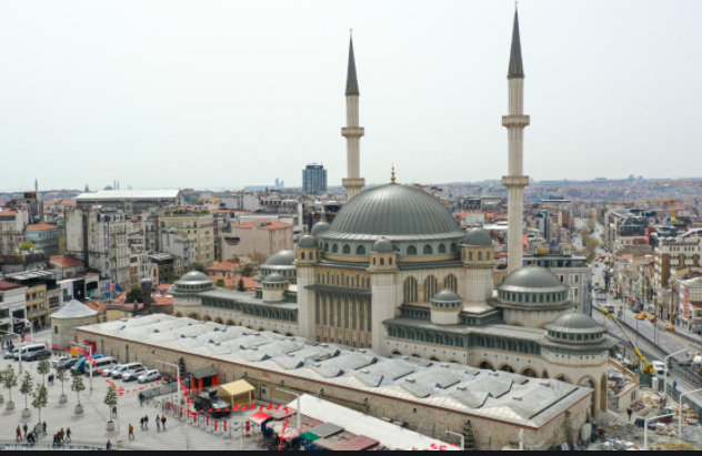 NuhAlbayrak, "TaksimCamii, Türkiye'yi dinsizleştirme çabalarının engellendiğini" öne sürdü.

2000 yılından önce %99'u Müslüman olan Türkiye, 2000 yılından sonra %84'e düştü. Tanrı sizi başımızdan eksik etmesin. 

<a href="/NuhAlbayrak/">NUH ALBAYRAK</a> <a href="/diyanetbasin/">T.C. Diyanet İşleri Başkanlığı</a> <a href="/DIBAliErbas/">Prof. Dr. Ali Erbaş</a>  #TaksimCamii <a href="/M_Boynukalin/">Mehmet Boynukalın</a>