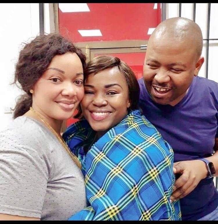 JMonsiwamaka's tweet photo. Catherine + Aziza+ Madoda https://t.co/p1SgmA3rv1