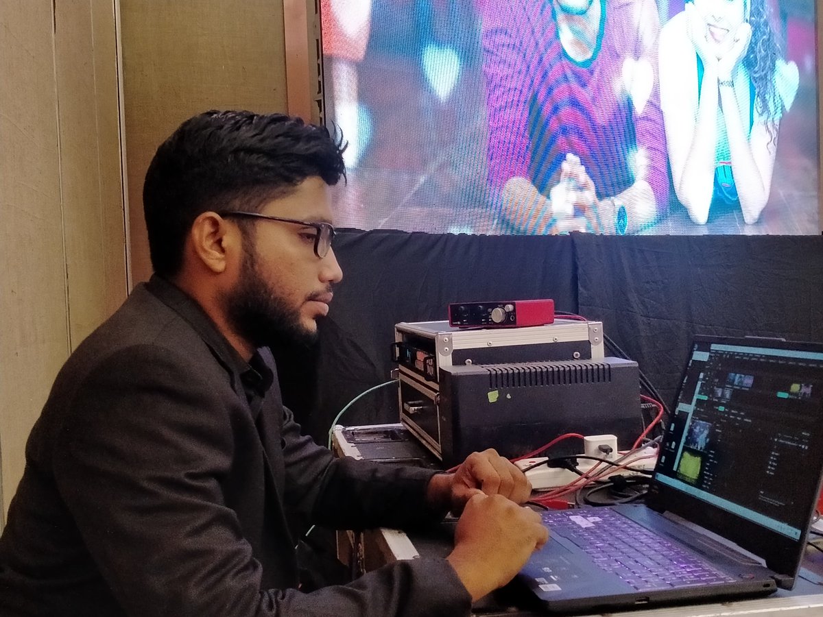 LedMalith's tweet photo. #LED_Wall #Event #event_life #gig #gig_life #weddings #Indoor #Indoor_LED_Wall #LED_Wall_Opareting #ASUS #VX4S #Colombo #Sri_Lanka https://t.co/zXv6GFRG8t
