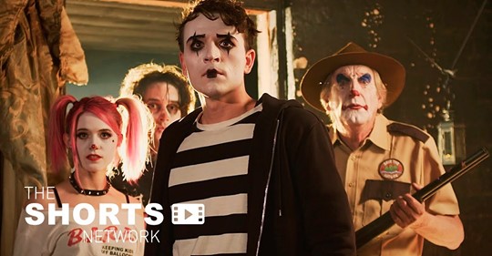 A mime must find his voice to save the girl of his dreams from a cabin massacre. #shortfilm You Missed a Spot Directed By: Liam Walsh WATCH NOW > YouTube.com/TheShortsNetwo…