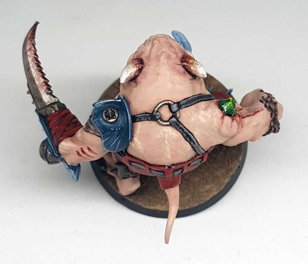 #bloodbowl Chaos Renegades troll is done! Waiting on tufts to arrive as I ran out, but I'm really happy with his his face turned out. Tried some stippling to highlight the flesh which came out well I think. What do you guys think? #WarhammerCommunity