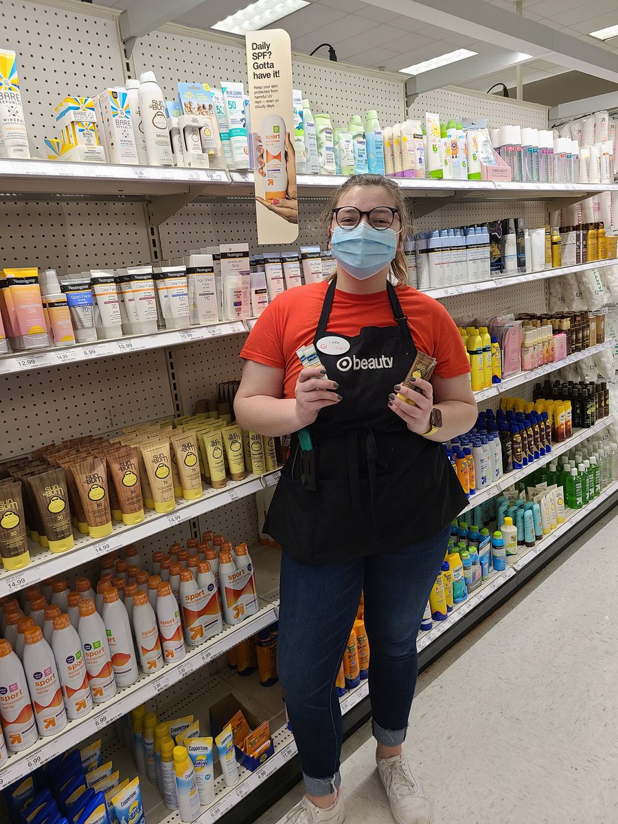 iheartgarage's tweet photo. It's #NationalSunscreenDay! Our beauty consultant, Lydia, and our baby expert, Jessica, are sharing some summer vibes and samples with our #TargetStJohn guests.
@MeghanTarget @mmarie276 @SarosPaul @BrielRylee @veramay11 @ErinHostinsky @anthoramzz @destiny_sams @hockeymom7347 https://t.co/Z7YOFF1Cir