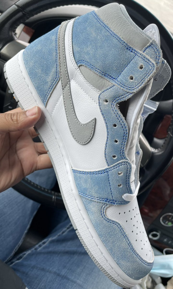 DNP1217's tweet photo. @snipes_usa got picked on the Hyper Royal draw. Thanks Snipes https://t.co/odJeVSZCiv
