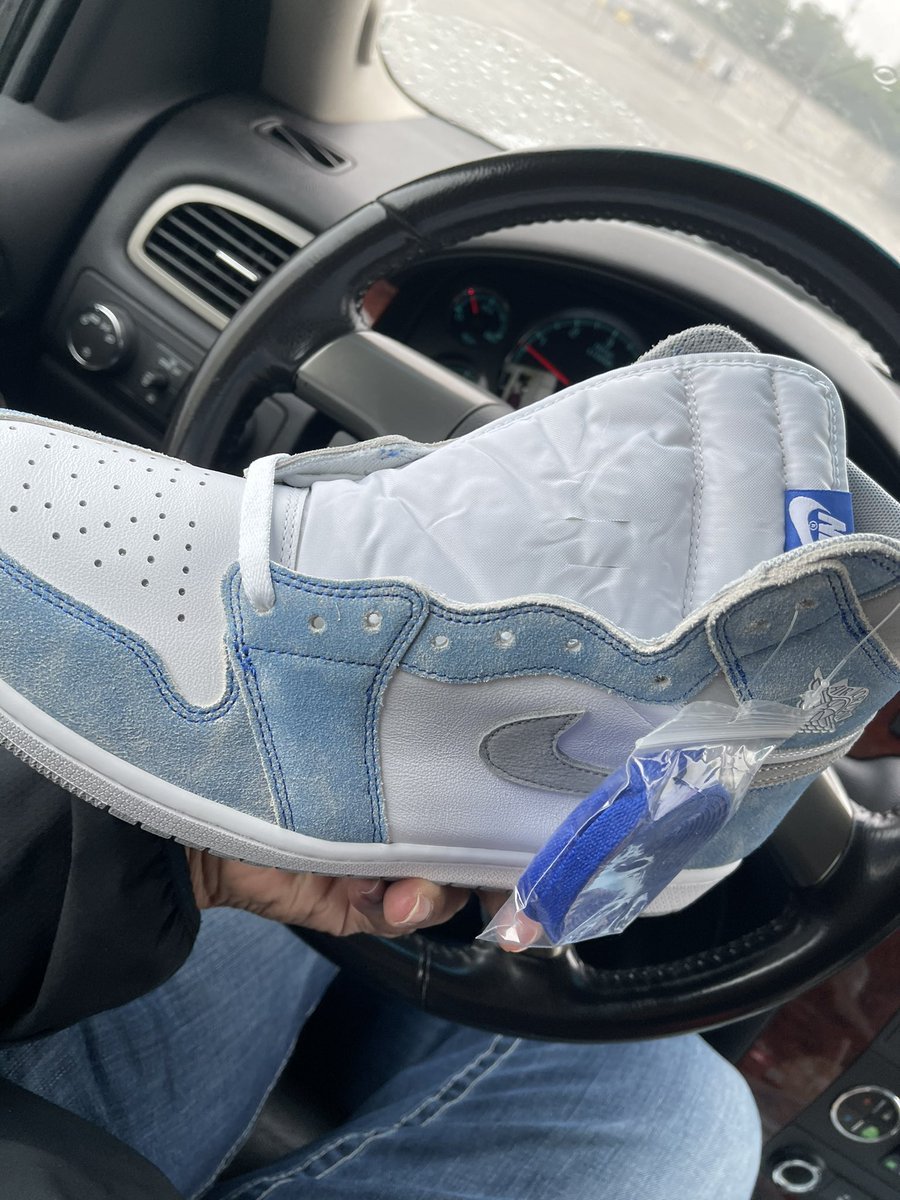 DNP1217's tweet photo. @snipes_usa got picked on the Hyper Royal draw. Thanks Snipes https://t.co/odJeVSZCiv