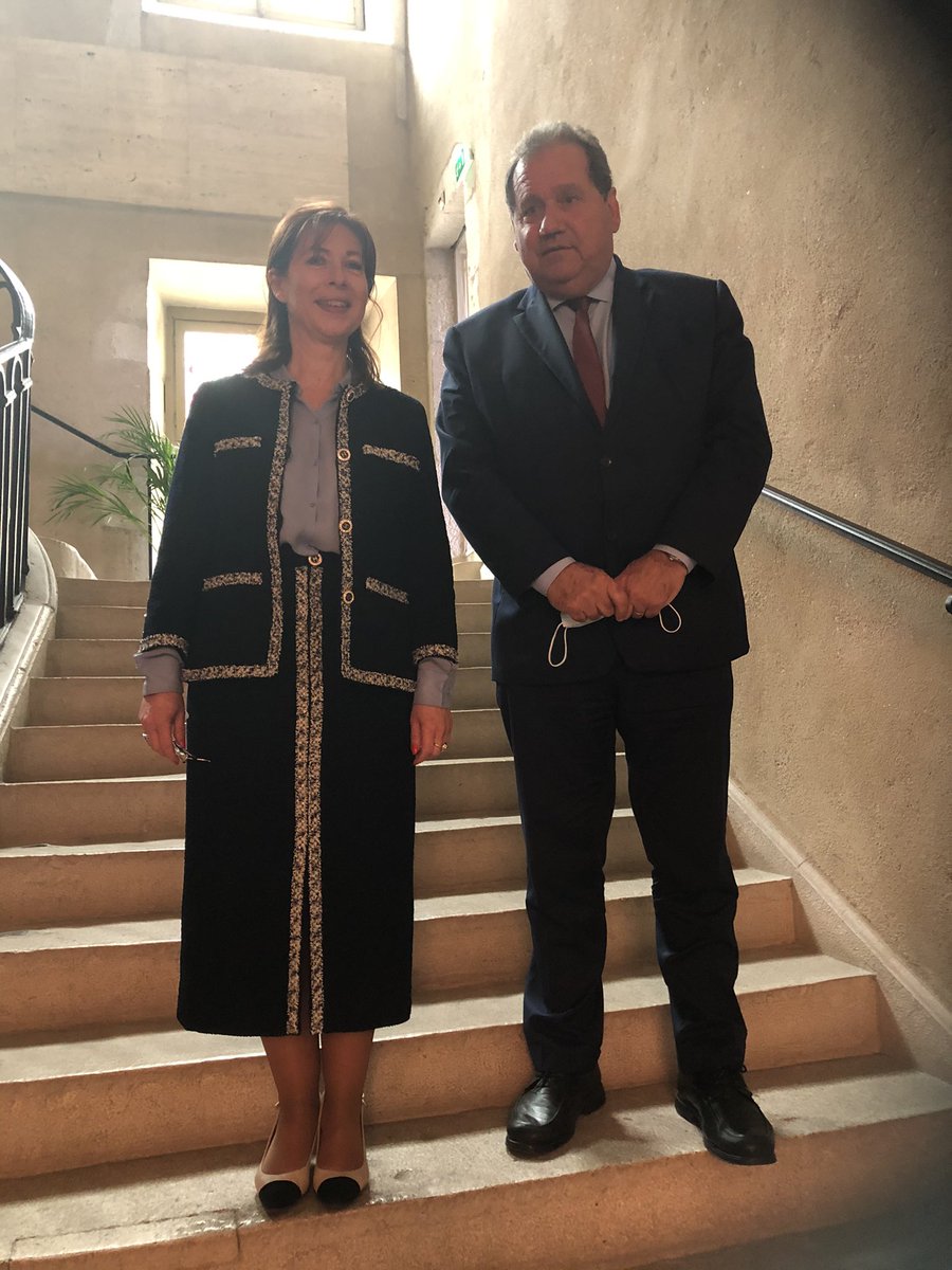 max_brisson's tweet photo. 🏛Dernière commission permanente du #CD64 au Parlement de Navarre avec ma binôme Maider Arosteguy.
📣 6 années au service des acteurs biarrots qui œuvrent pour les solidarités, l’insertion, la culture, le sport pour un #département qui protège et un #Biarritz plus solidaire. https://t.co/xb7PcAOolJ