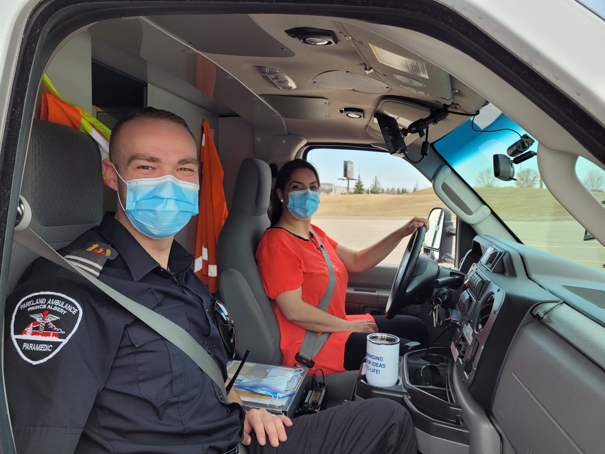ParkAmbulance's tweet photo. Paramedic Matt @306Medic and Paramedic Chris @Chrispacey16 enjoyed working with you to celebrate #ParamedicServicesWeek Here's a behind the scenes look @JanellaCTV driving skills. pretty darn good! @CTVMorningStoon https://t.co/ObGPbhFu1w https://t.co/zdyEo7ZrOC