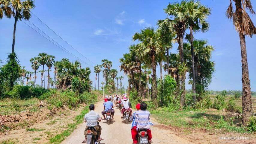 Residents of Yinmarbin Township protested with their motorcycles on the streets to oppose the military dictatorship.  #WhatsHappeningInMyanmar #May28Coup