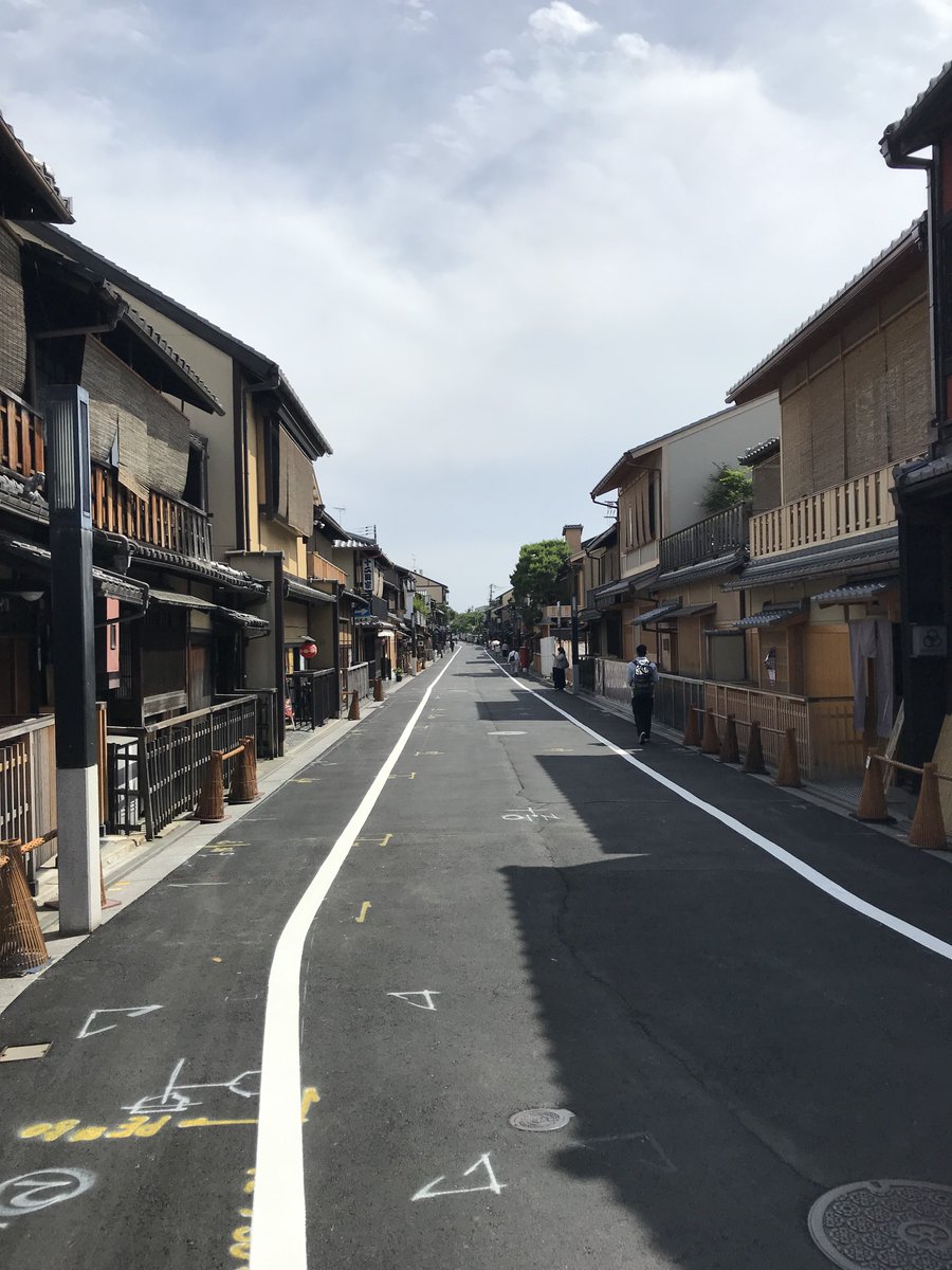 イカリング 花見小路が石畳んでない 工事 であることを望む