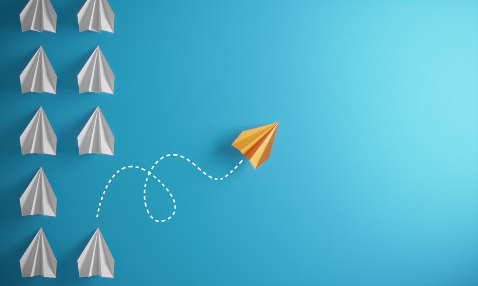 _Jamie_Davis's tweet image. If you want to keep your team motivated and engaged, showcasing your management style of putting them first is what you need to do. You can never lose sight of your "why," always let your team express themselves and more. #EX #BusinessTransformation 
forbes.com/sites/janespar…