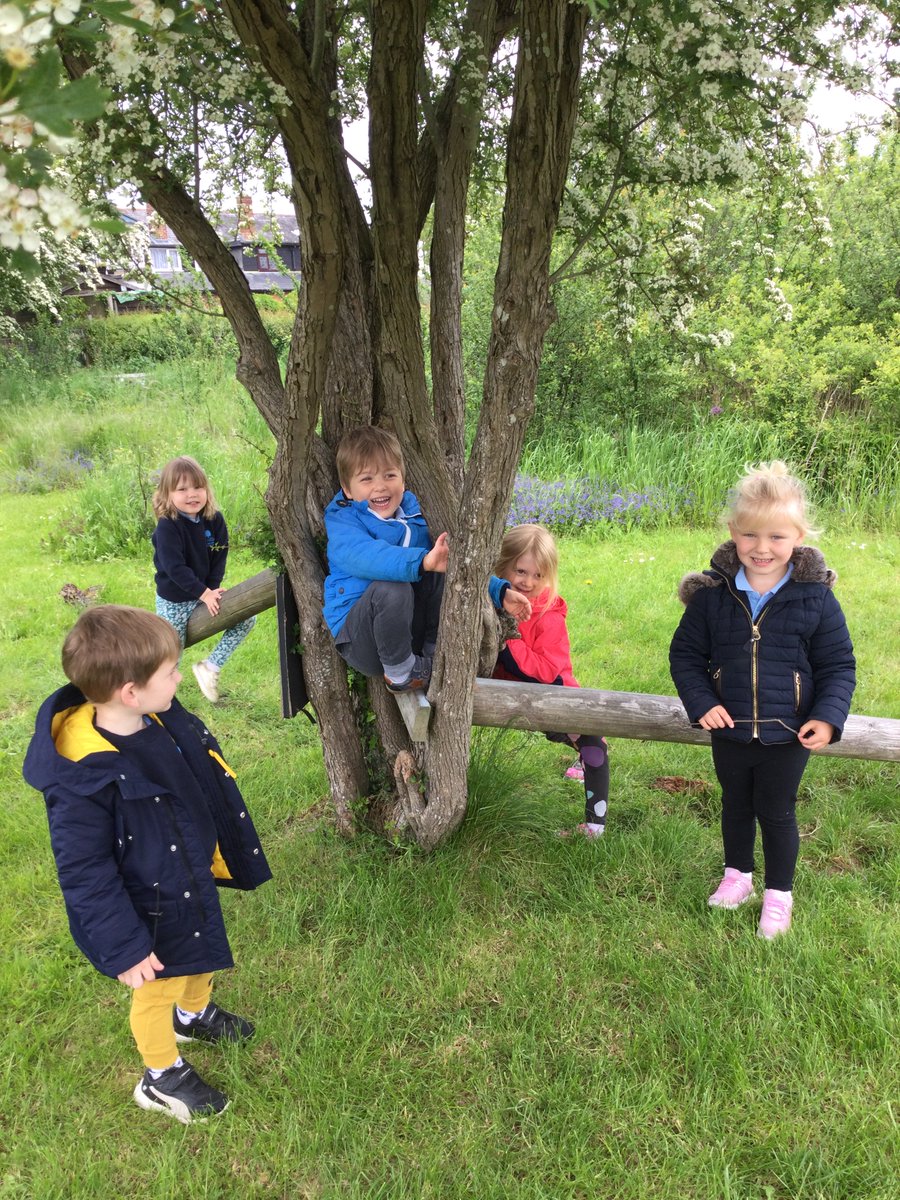 Who enjoyed the lovely sunshine this afternoon? Our Nursery pupils certainly did! Well done for a fabulous Half Term we hope you have a lovely break! #EYFS #HalfTerm