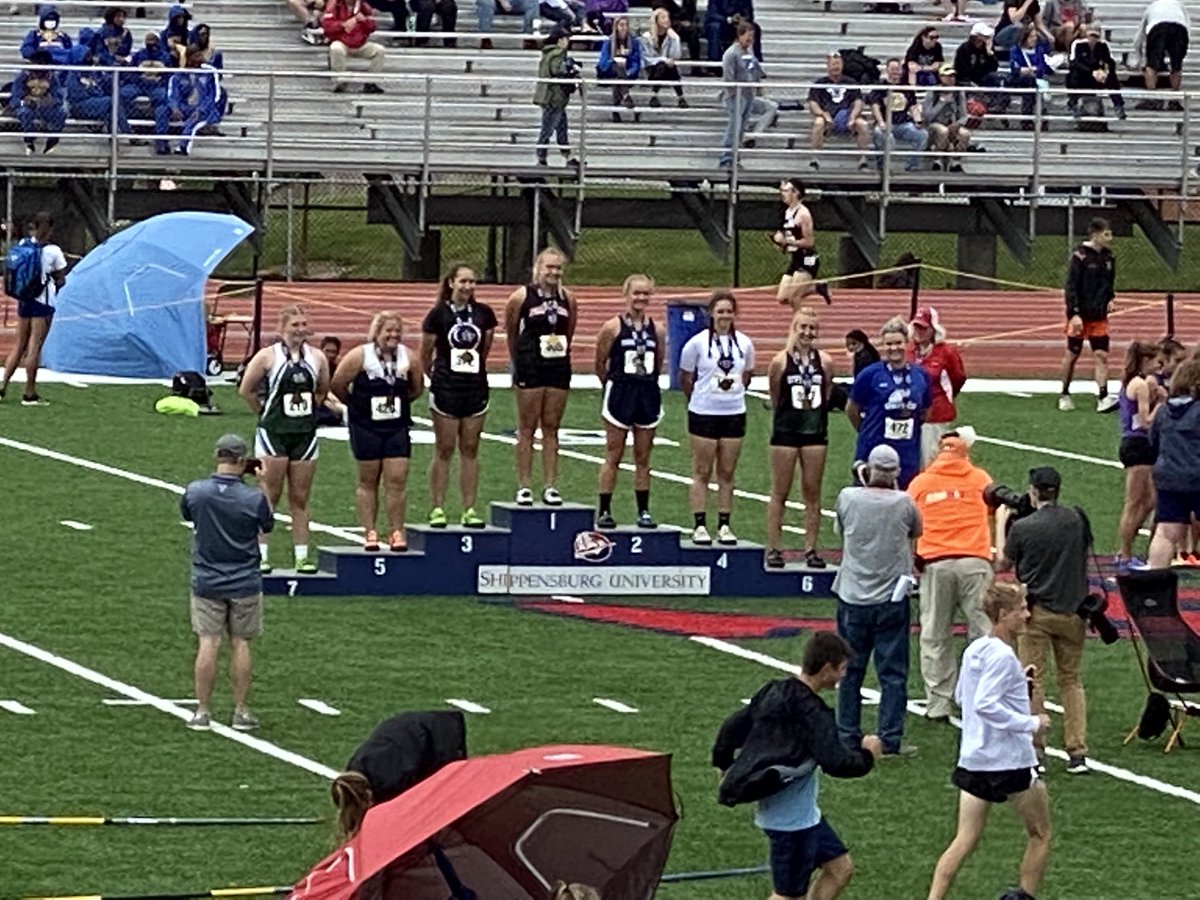 QVAthletics's tweet photo. Congratulations to Claire Kuzma on her 3rd place finish in discus at the PIAA 2A Track and Field Championships today with a throw of 133’4”!!  💛🖤💛 https://t.co/2HD4C3Yn4j