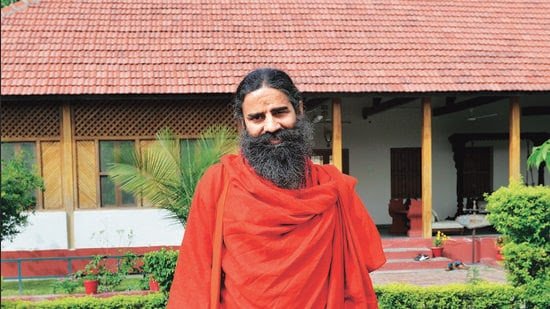 AparnaNaik10's tweet photo. #WesupportBabaRamdev 
Baba Ramdev is known for popularising Yoga and Ayurveda in Bharat and rest of the World. He created awareness about age old tradations of Yogasans and made people understand it's importance by organizing yoga camps. https://t.co/fvAoMUVrxe