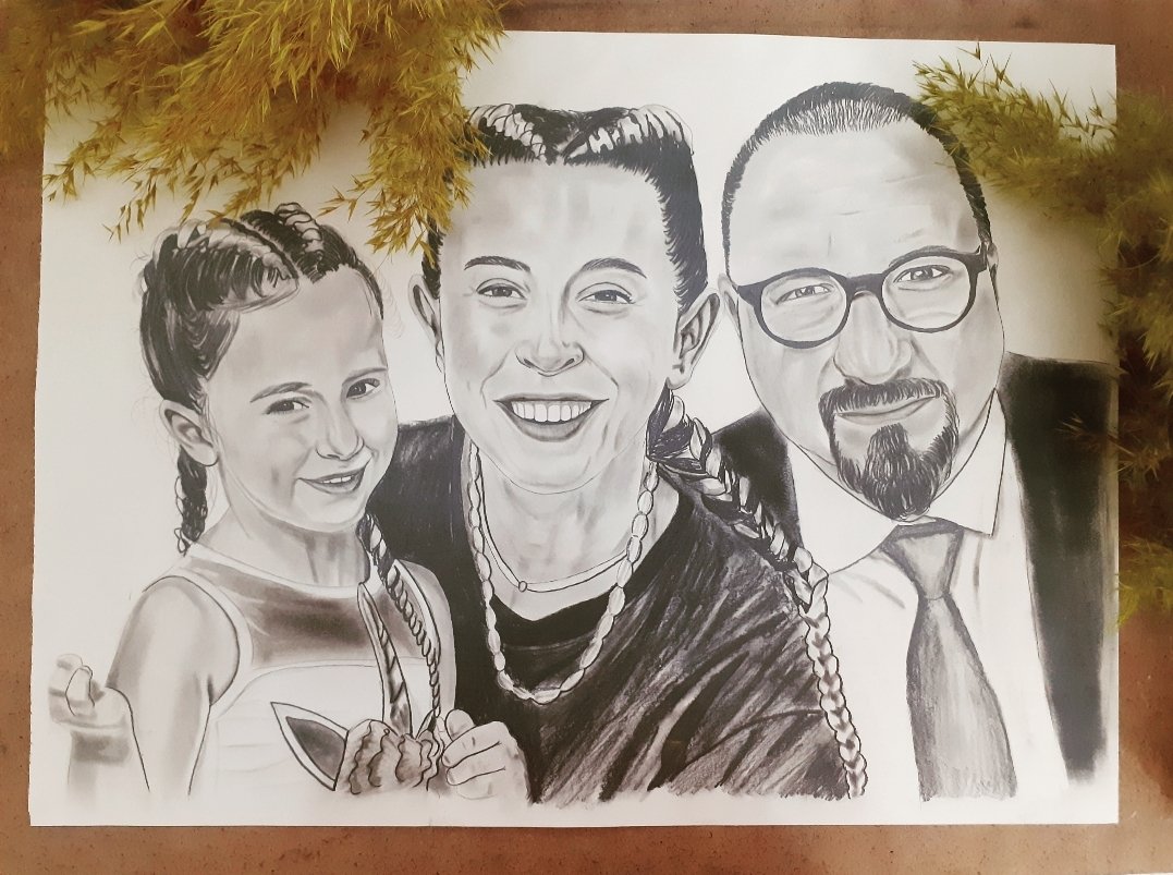 Sevdiklerinize En Güzel Hediye Karakalem Portre Siparişi Alınır.. 💝😊