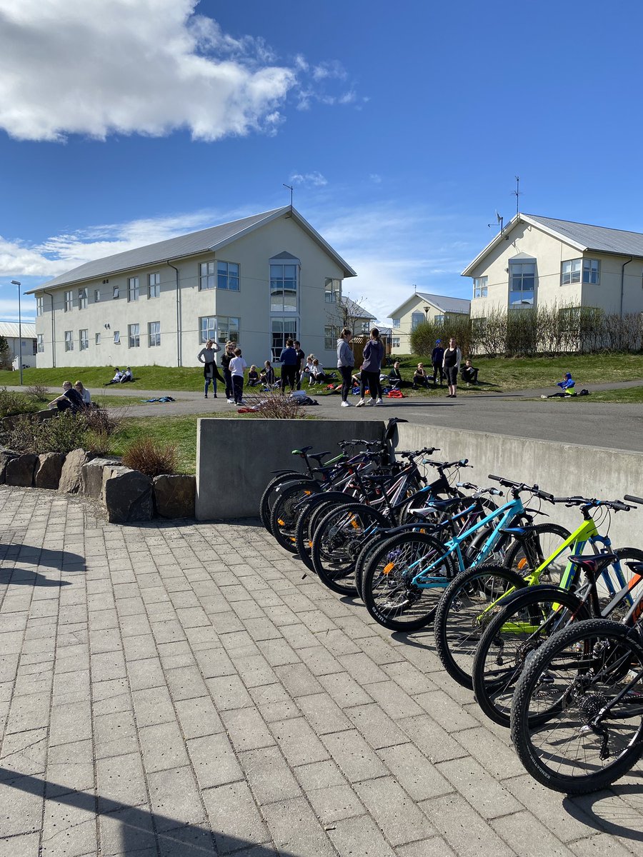 Giljaskoli's tweet photo. UNICEF hlaupið í Giljaskóla https://t.co/FsmqT7Pb4L