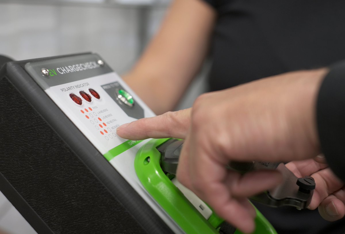 ea_ratcliffe's tweet photo. Do you want to #develop your skills for the #green industrial revolution? Our EV Charging course is designed for experienced Electricians &amp; Installers who wish to enhance their skills &amp; knowledge to allow installation of domestic, commercial and industrial https://t.co/WV0Qaqm7EB https://t.co/vyDxR3gNwV