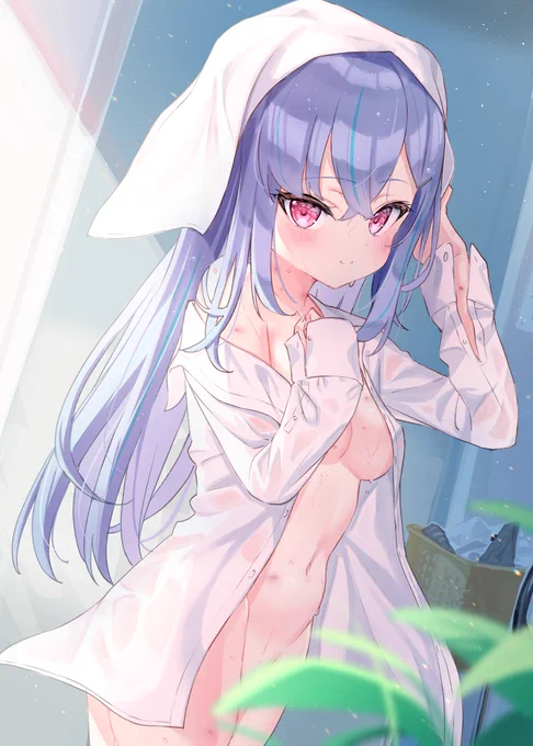 『俺の彼女はめんどかわいい…』Part5

「おはよ。シャワーとシャツ借りたよ…」 