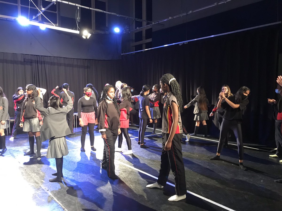 #TownleyYear8 doing some freeze frames for #BillyElliot during #EduArtsFest. Fantastic!