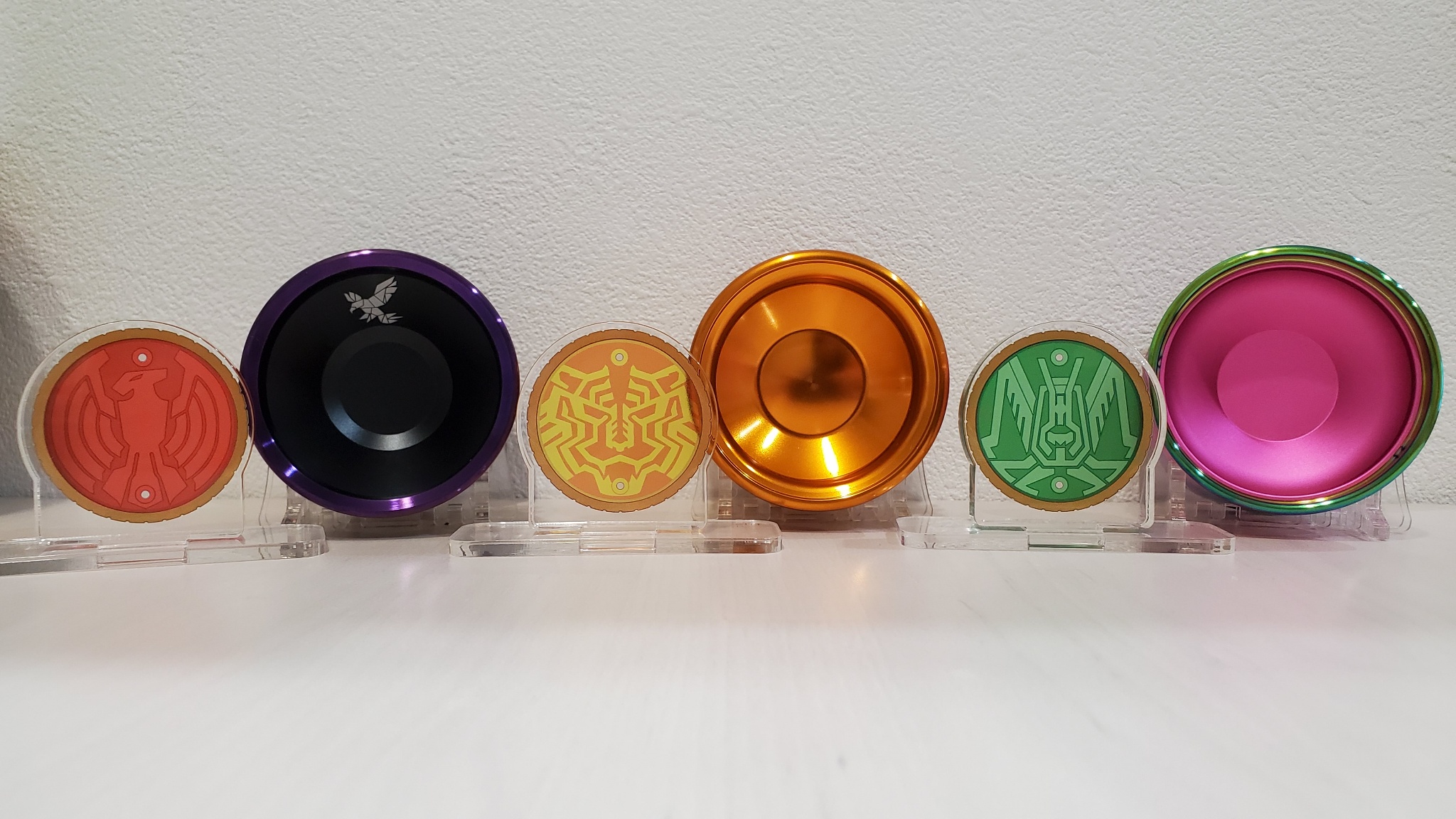 シュヴァルツ プレバンからアクリルロゴディスプレイexが届いたので タカ 代役ペレグリン トラ タイガーリリィ バッタ グラスホッパーgtx なお本編未視聴 アクリルロゴディスプレイex 仮面ライダーオーズ ヨーヨー T Co Owwmtalx9x Twitter