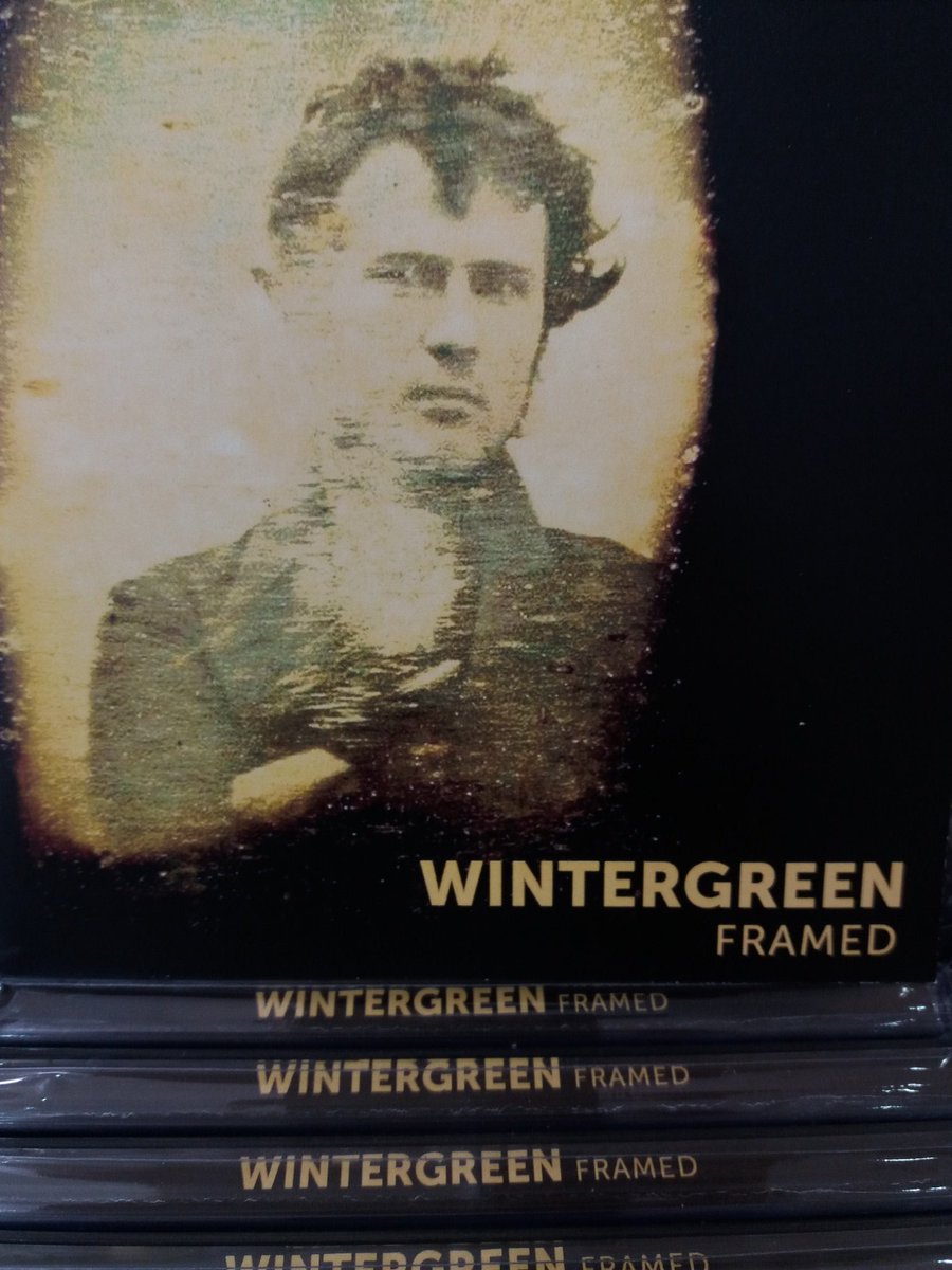 Wintergreenband's tweet photo. @PostmanPat has just made a delivery to WinterGreen HQ - our new album is here in good old skool CD format! We'll be releasing mail order details over the weekend!👍🎵💿 #CdS #oldschool #Productivity #PaddedEnvelope #PaddedCell https://t.co/oHinom5iQ1