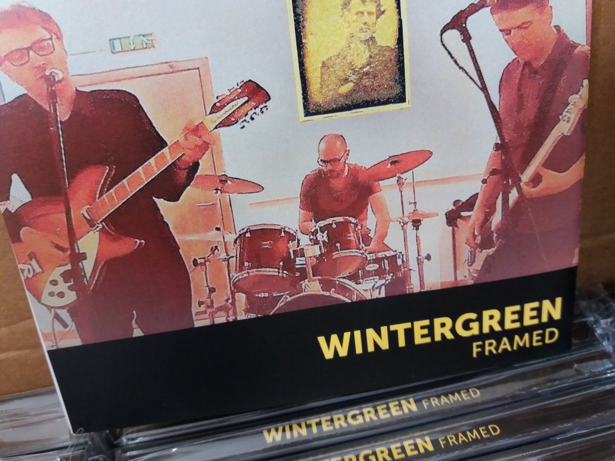 Wintergreenband's tweet photo. @PostmanPat has just made a delivery to WinterGreen HQ - our new album is here in good old skool CD format! We'll be releasing mail order details over the weekend!👍🎵💿 #CdS #oldschool #Productivity #PaddedEnvelope #PaddedCell https://t.co/oHinom5iQ1
