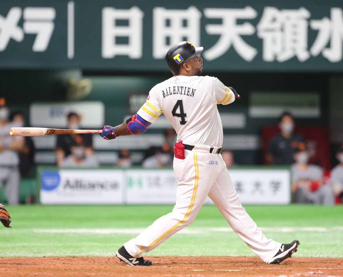 日刊スポーツ ソフトバンク担当 バレンティン選手 5回に2号2ラン この日2発目 アトイッポンデス 300号まで 日本語回答 完璧に捉えることが出来ました チームの為に追加点をとることができて良かった この後もチームの為に一本打てるよう 日刊スポーツ ソフトバンク担当 バレンティン選手 5回に2号2ラン この日2発目 アトイッポンデス 300号まで 日本語回答 完璧に捉えることが出来ました チームの為に追加点をとることができて良かった この後もチームの為に一本打てるよう
