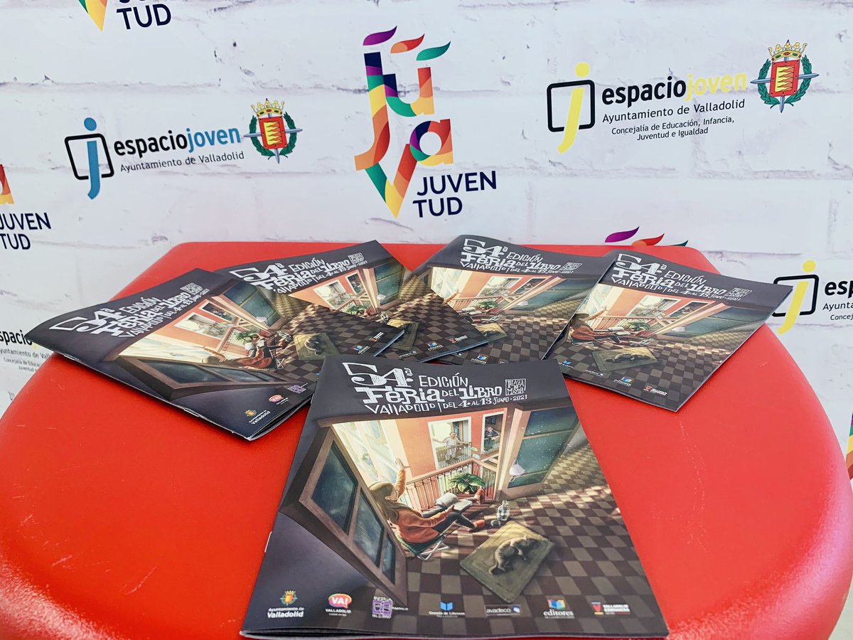 EJnorteVLL's tweet photo. Se acerca la 54ª Edición de la Feria del Libro (4 al 13 de junio)
.
Pásate por el #espaciojovennorte a recoger tu ejemplar y no te pierdas nada de la programación para esos días.
.
#feriadellibro #feriadellibrovalladolid #circuloderecreo #culturavalladolid https://t.co/WTFrtx7xIc