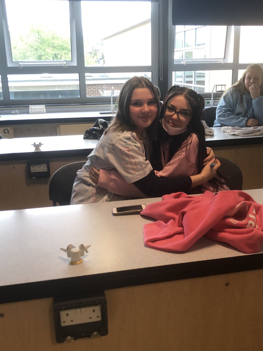 Saying goodbye to our lovely year 11’s, we will miss you 💜