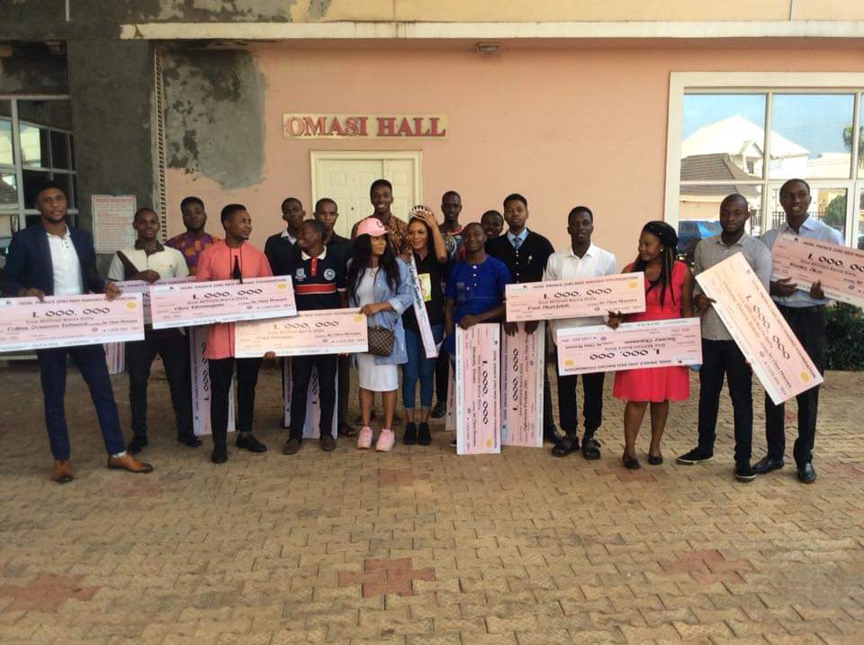 pnnfoundation's tweet photo. Throw Back: Promise made and promise kept as Prince Ned Nwoko fulfills pledge of one million naira each to the 20 First Class Students of FUPRE Warri at the Regina Daniels Children's Day Party organized by the Regina Daniels Foundation in Conjunction with @pnnfoundation https://t.co/O7HGRx7V1K