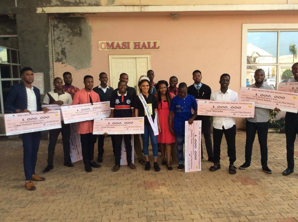 pnnfoundation's tweet photo. Throw Back: Promise made and promise kept as Prince Ned Nwoko fulfills pledge of one million naira each to the 20 First Class Students of FUPRE Warri at the Regina Daniels Children's Day Party organized by the Regina Daniels Foundation in Conjunction with @pnnfoundation https://t.co/O7HGRx7V1K