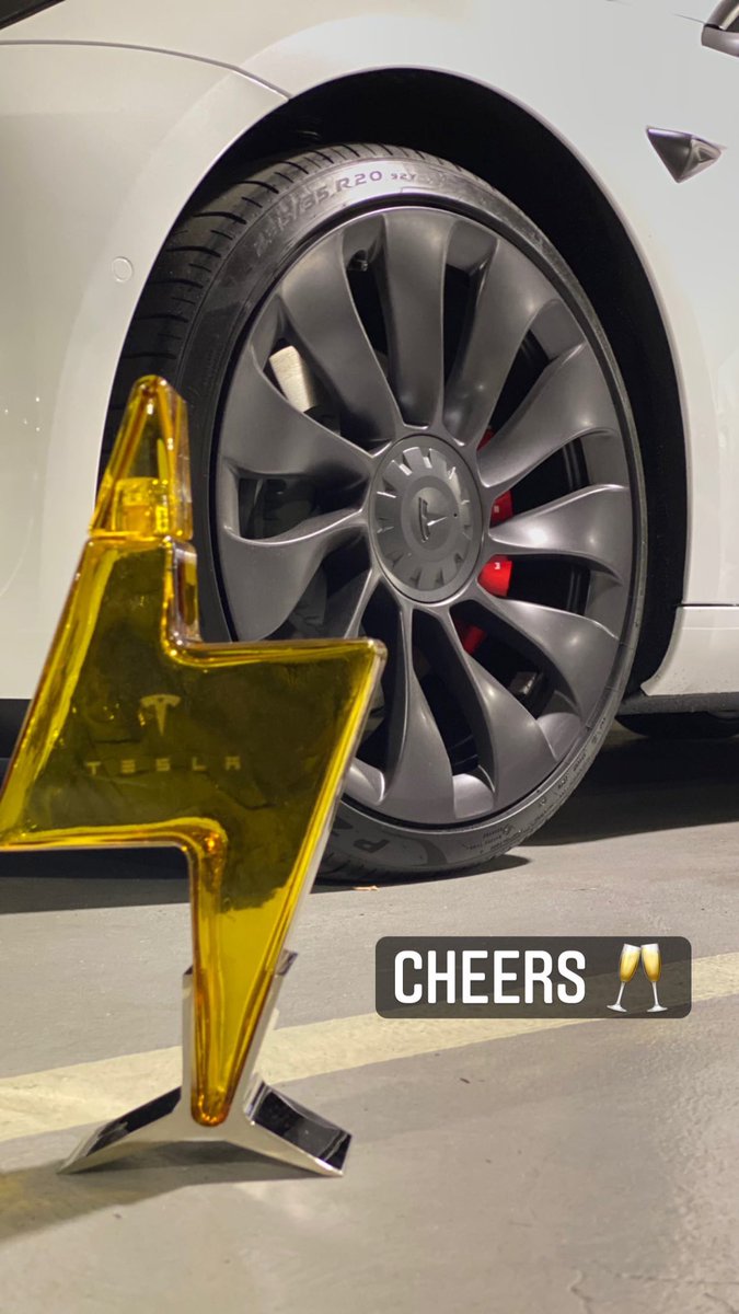 josh_odgers's tweet photo. Here’s to a strong day! 🥂
Go $TSLA! https://t.co/VBY6hhNJPy