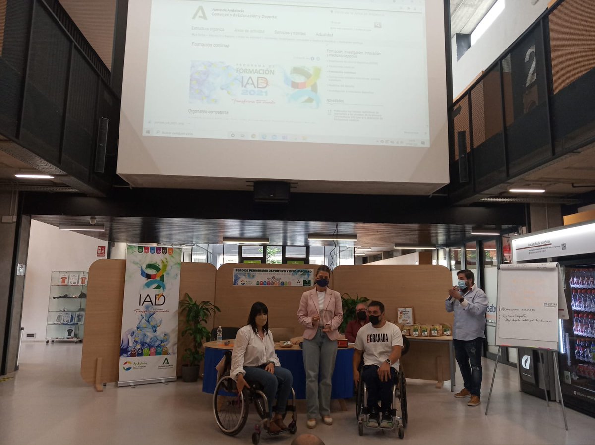 iadeporte's tweet image. Cómo comunicar sobre #deporte en #inclusión e igualdad en un foro para profesionales y estudiantes de periodismo en #Granada. 

Deportistas de alto nivel con discapacidad y sin discapacidad contaron sus experiencias en el mundo de la comunicación.

bit.ly/2TguJhy
