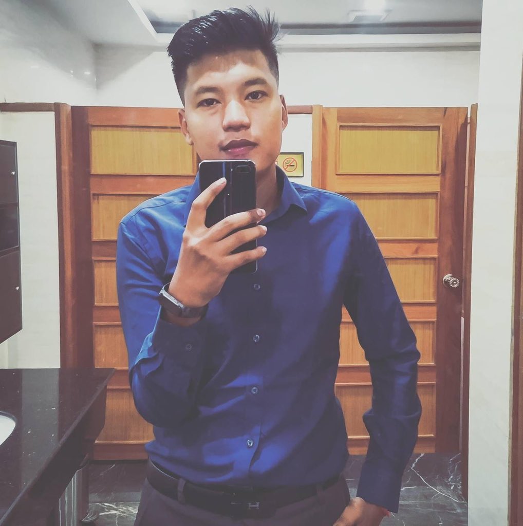 myat_moon's tweet photo. MyoThihaKyaw, a photojournalist of Myanmar Pressphoto Agency, was abducted from Mandalay AungNangYeikThar ward while being raided by junta. Four CJs and seven other civilians were also arrested. #May28Coup #WhatsHappeningInMyanmar #JournalismIsNotACrime https://t.co/Dy0vu58Kl1