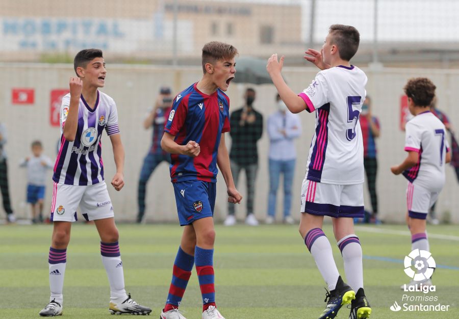 LevanteUD's tweet photo. SENTIMENT
🐸🔥🔥🐸
 GRANOTA

⚽️ @LaLiga 
#LaLigaPromises https://t.co/fR6kl8niNV