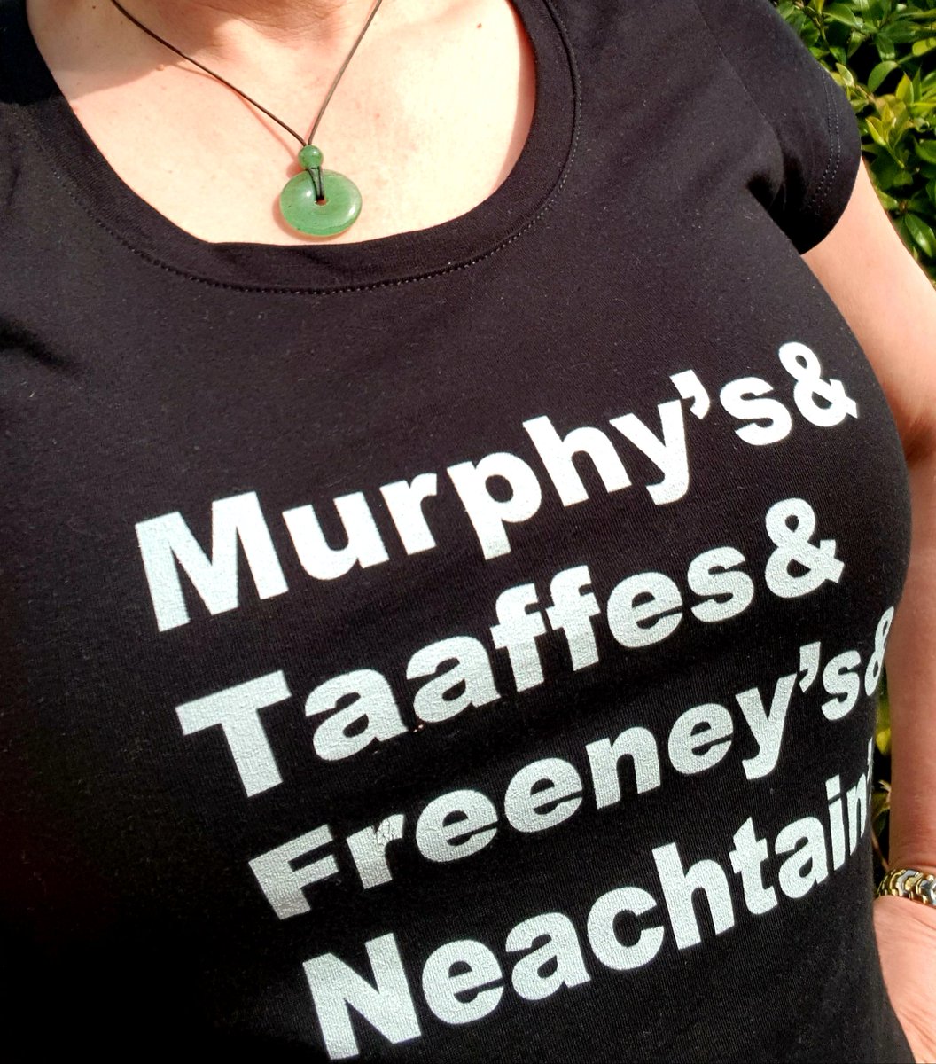 ann_monaghan's tweet photo. Summer is here for the #BankHolidayWeekend and I'm looking forward to the day I can get back to Galway for a beer or two. I have the t-shirt ready to go. 
Happy weekend.
#Summer2021 #galway #gaillimh #findyourthing #jjtoppingdesigns #galwaypubs #weekendvibes #wildatlanticway https://t.co/IEkiym1yru