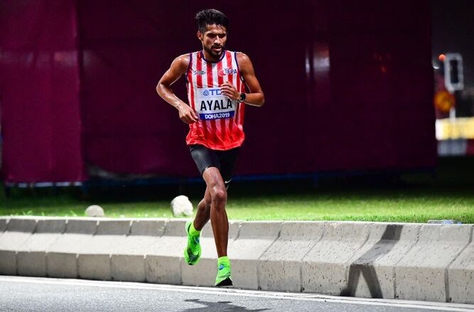 En el #26 de CORREDOR escribo sobre ese chico de la camiseta atlética que en Doha'2019 se iba y se iba: Derlys Ayala. #paraguay 🇵🇾
Foto AFP