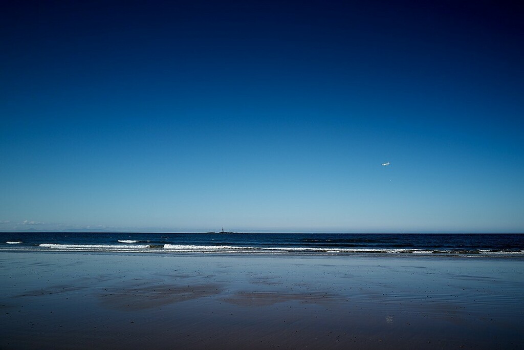 hughhamilton's tweet photo. Sutherland Hill, Skerries and Poseidon at 3.5 miles
.
.
#lossiemouth #westbeach #Moray #Sutherland #skerries #halliman #posidon #hills #distance #Scotland #clouds #sky #sea #view #blue #may #color #light #58north #leica #leicaq2 #eizo #captureonepro21 #ideasonphotography #c… https://t.co/sZNs2ueX8a